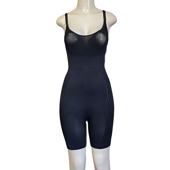 Superfit Knee Length Open Gusset & Sheer Mesh Butt Seamless Sculpting Bodysuit - Picture 4 of 8